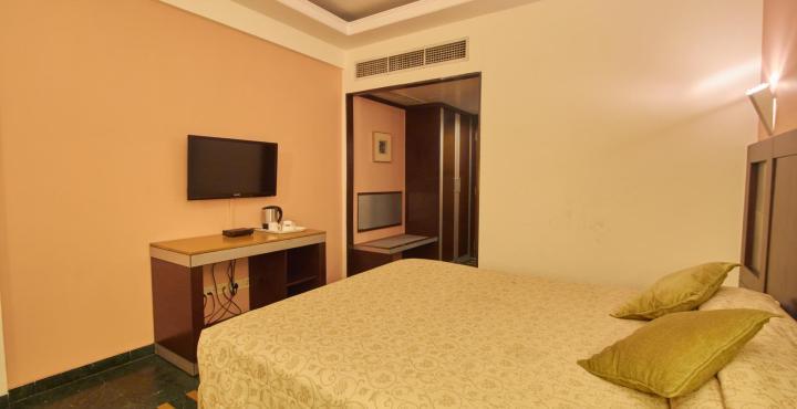Hotel Dr Rajkumar International Bangalore Exterior foto