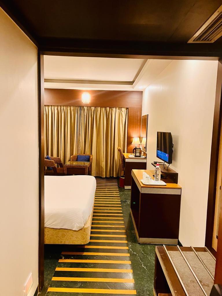 Hotel Dr Rajkumar International Bangalore Exterior foto